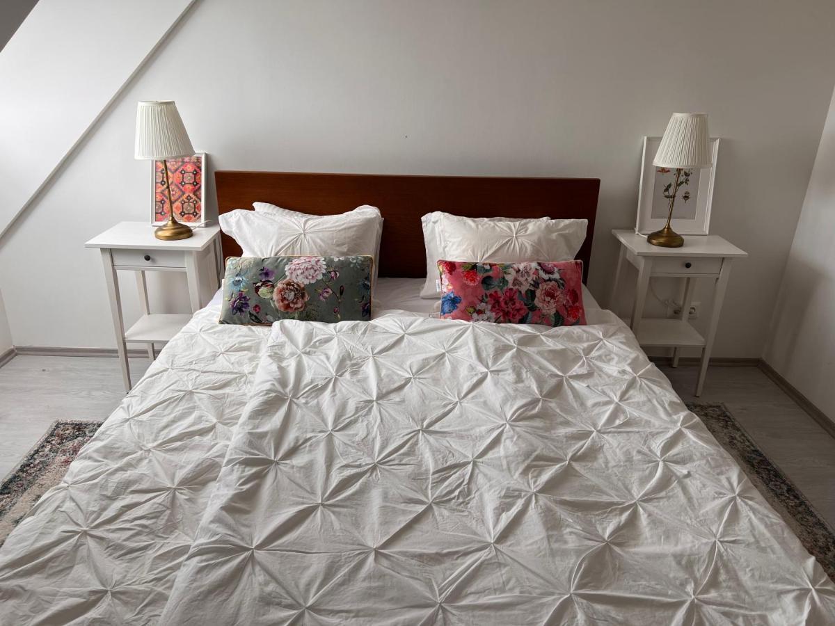 Panorama View Apartment In City Center Hévíz Екстериор снимка
