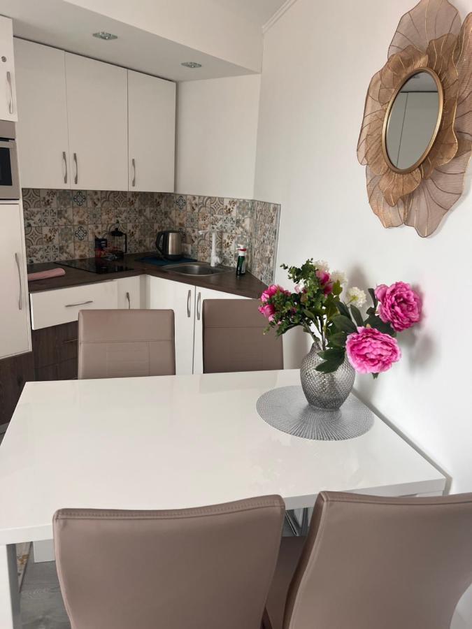 Panorama View Apartment In City Center Hévíz Екстериор снимка